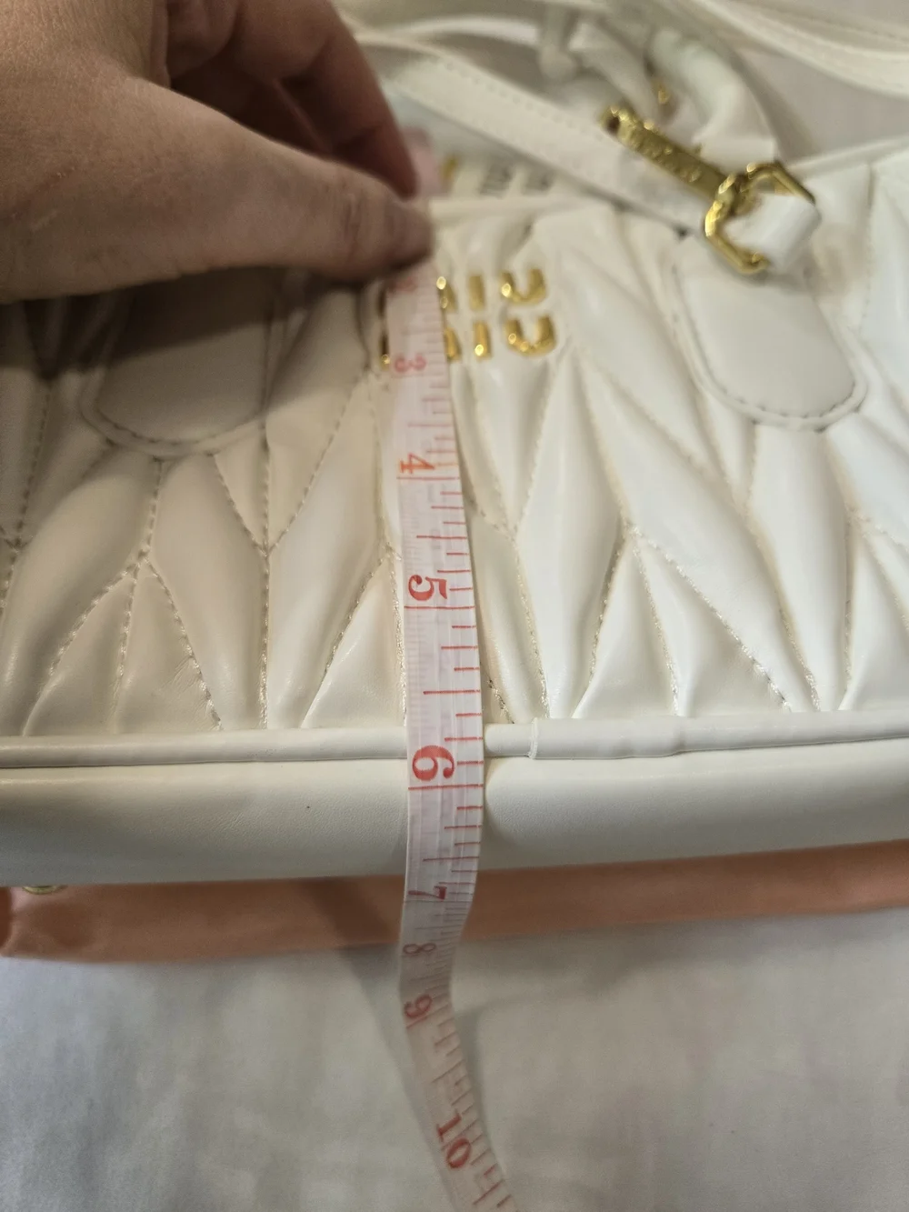 Gorgeous White Quilted Top-Handle Women’s Matelasse Leather Bag
